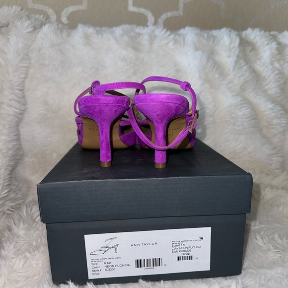 NWOT Womens ANN TAYLOR Strappy
Asymmetrical Suede Pumps Neon Fuchsia Heels 6.5 - Picture 8 of 8
